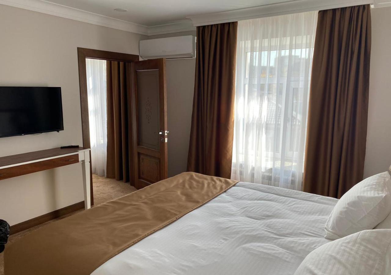 Boutique Hotel Kaspi Temirtau Luaran gambar
