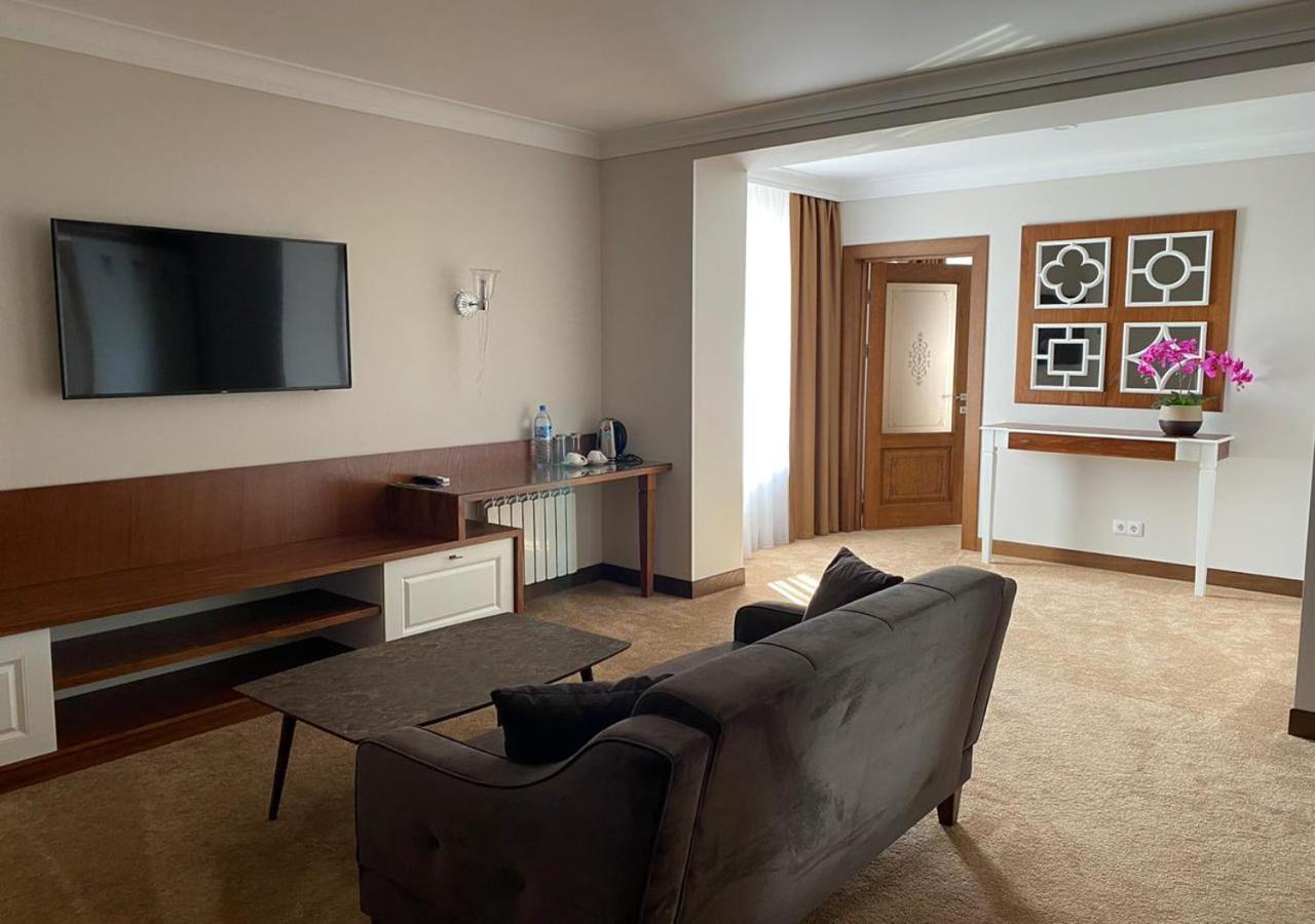 Boutique Hotel Kaspi Temirtau Luaran gambar